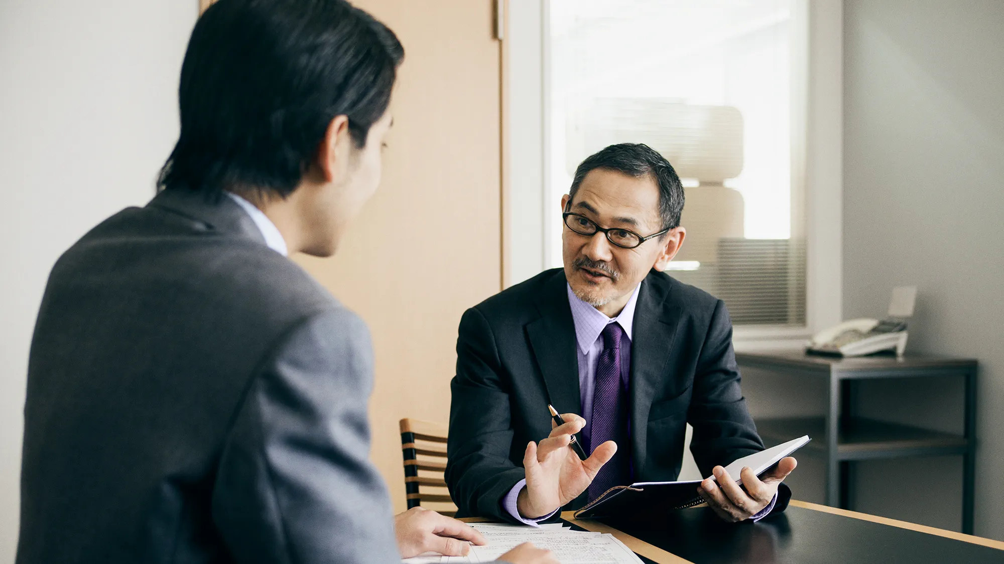 Hearing aids provides you with the sharpness and ease of mind during the work day