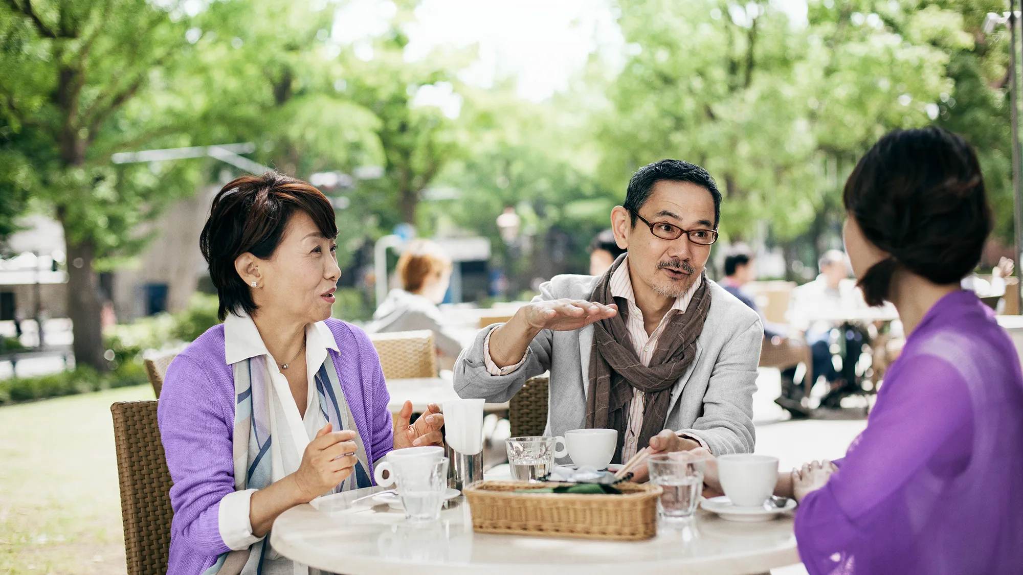 Hear your friends and family when going out for lunch when wearing hearing aids