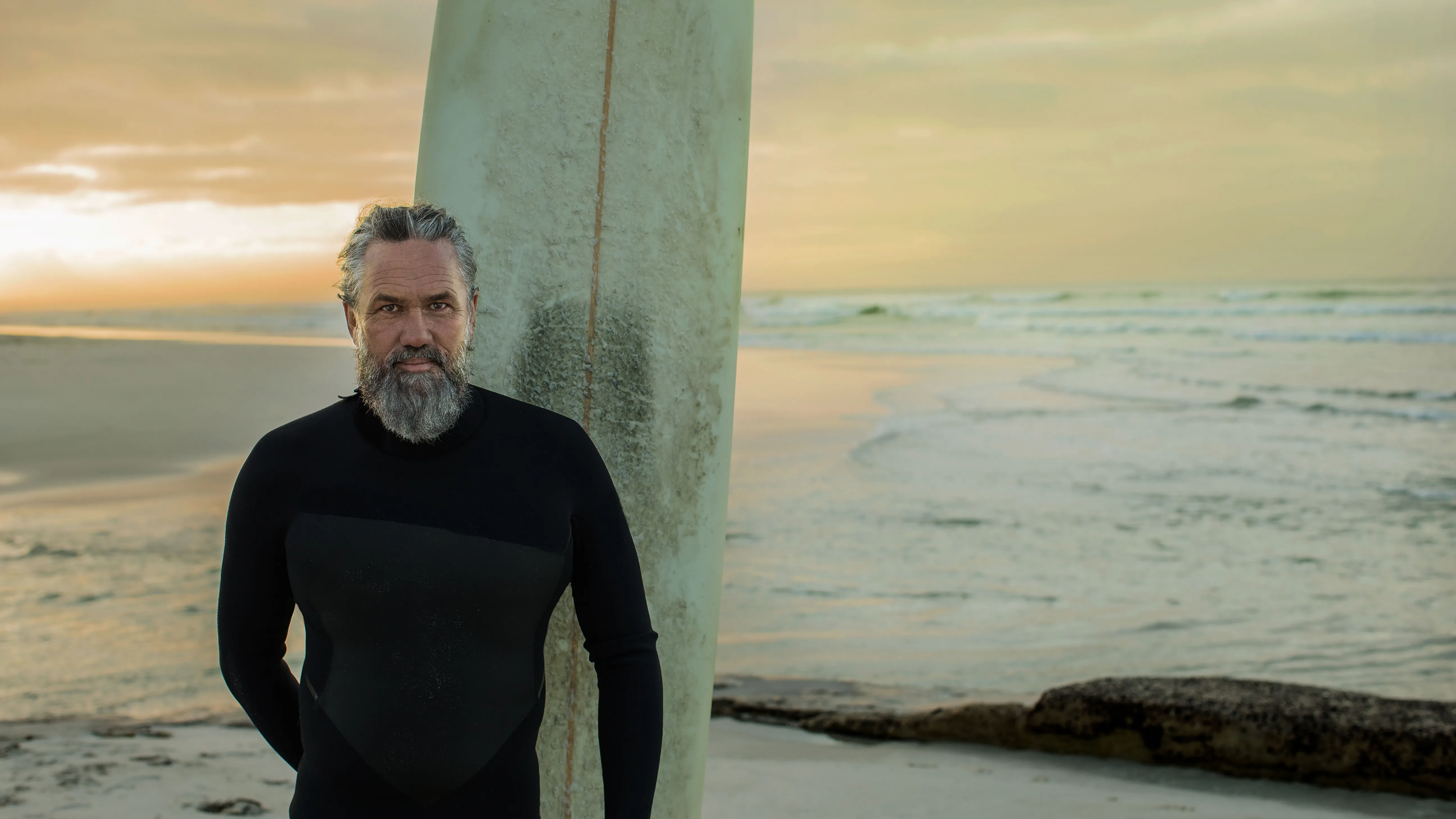 Amplify your connection with the ocean, fully attuned to the sounds of rolling waves and the call of seagulls while you ride the surf with the support of hearing aids.
