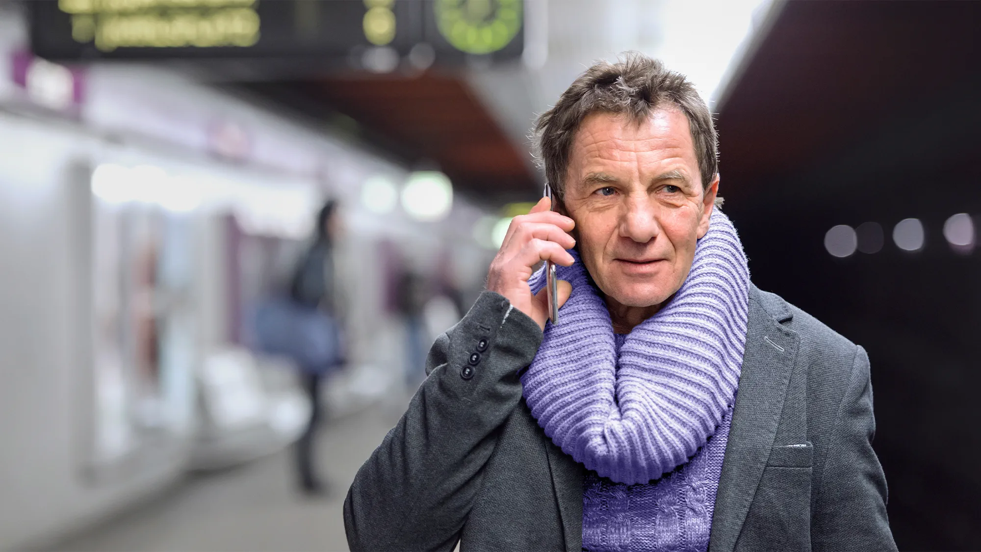 Phone calls in public are swift and smooth when using hearing aids