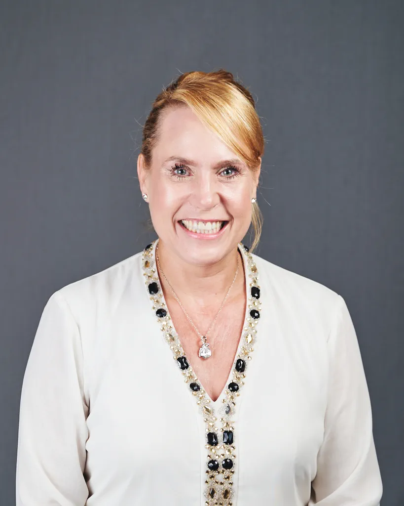 Alison Faryna Nolan